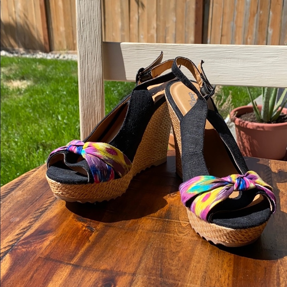 Flirty floral and black wedges